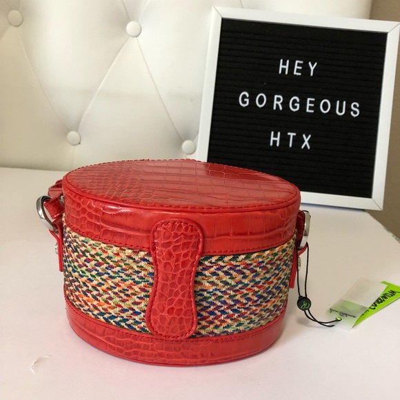 Sam Edelman Handbags - ✨Sam Edelman✨ box crossbody bag